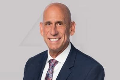 KSHB 41 announces a new Chief Meteorologist who will replace Gary Lezak, who is retiring on December 1, 2022. . Gary lezak annual salary